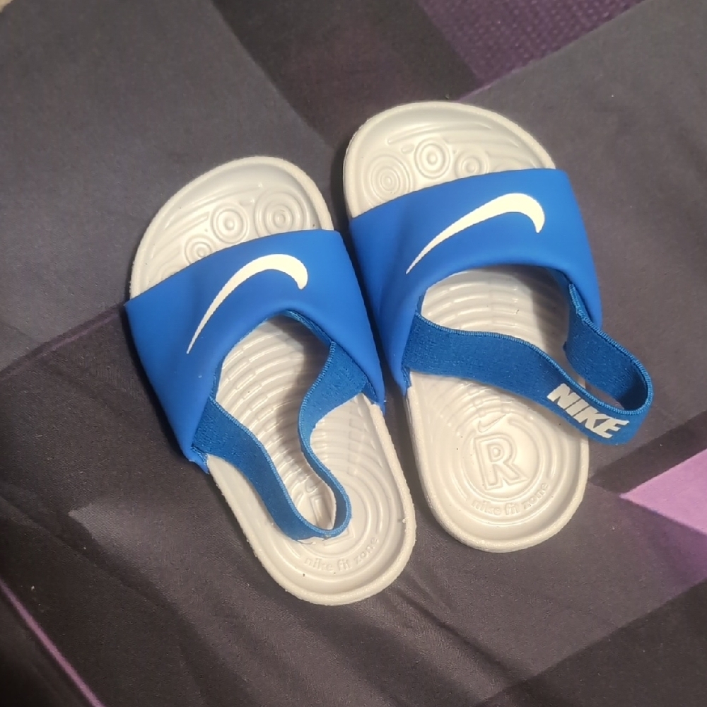 Nike Kids Blue and White Slide Sandals 6c